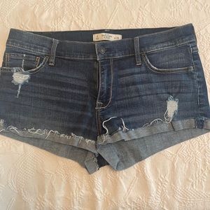 Abercrombie & Fitch (size 6 size 28 waist)